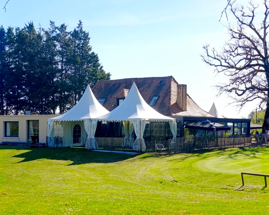 Location chapiteaux plancher tentes réceptions Dordogne Périgueux | CG-Evenements.